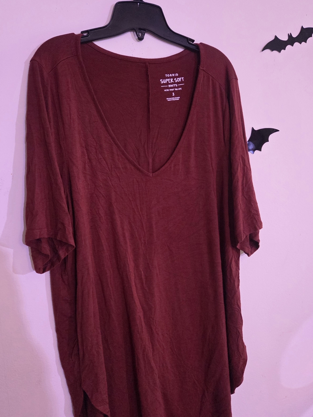 Torrid Super Soft Shirt V-Neck Short Sleeve Side Slit Burgundy Size 3